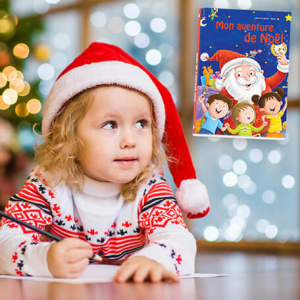 Petite fille lisant le conte personnalisé pour vivre la magie de Noël