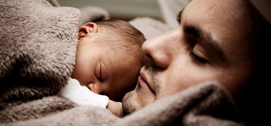 aider bébé à s'endormir : découvrez les astuces